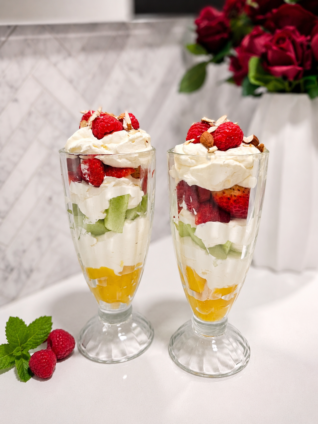 Quick & easy fruit cream dessert