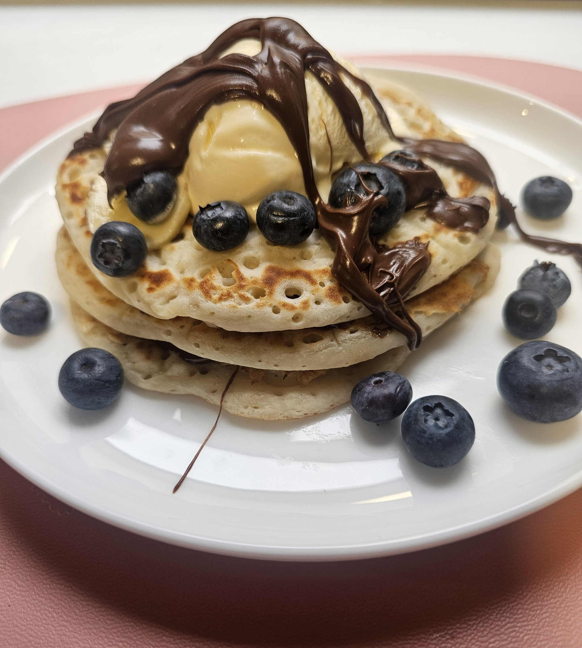 Easy Banana Pancakes with Blueberries and Nutella